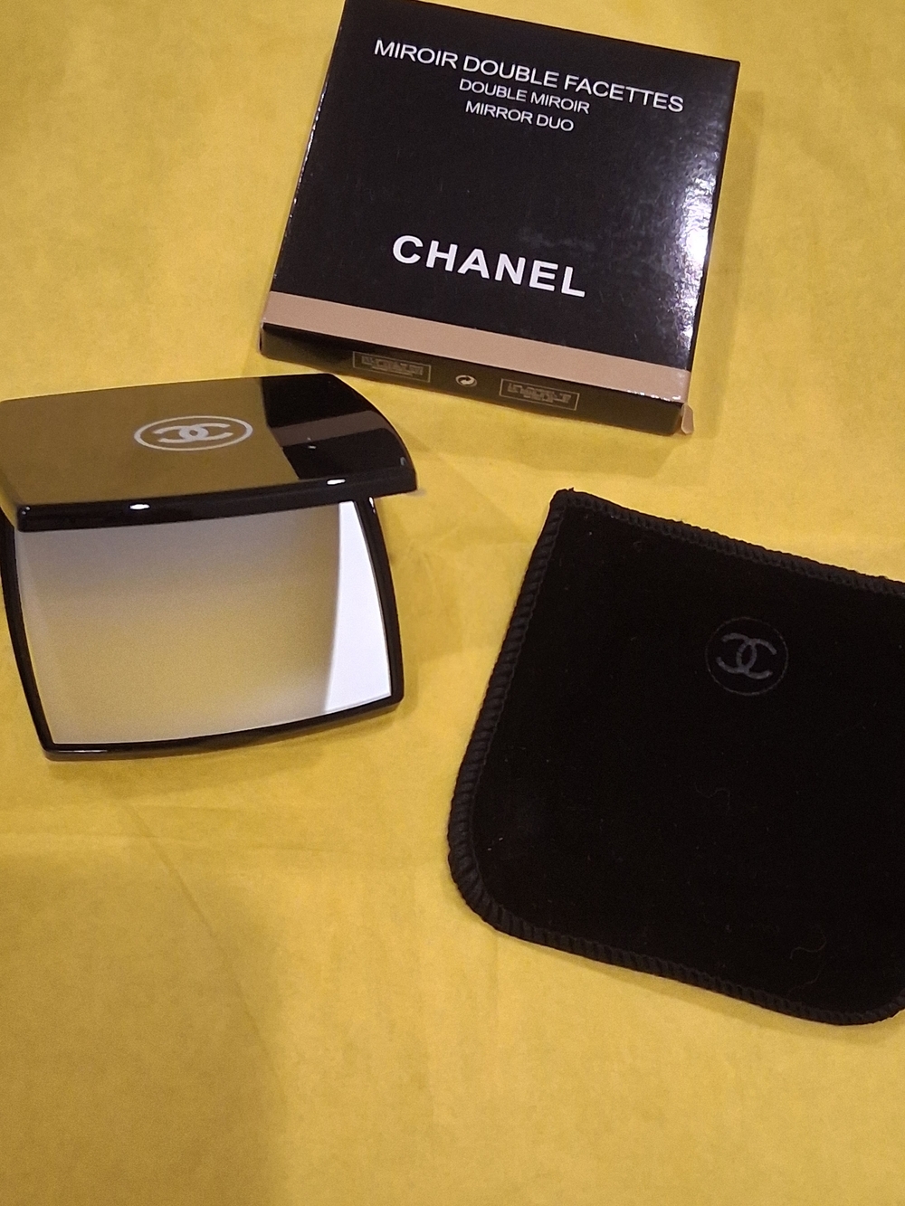 Chanel Double Facettes Compact Mirror - Black - Picture 2 of 4